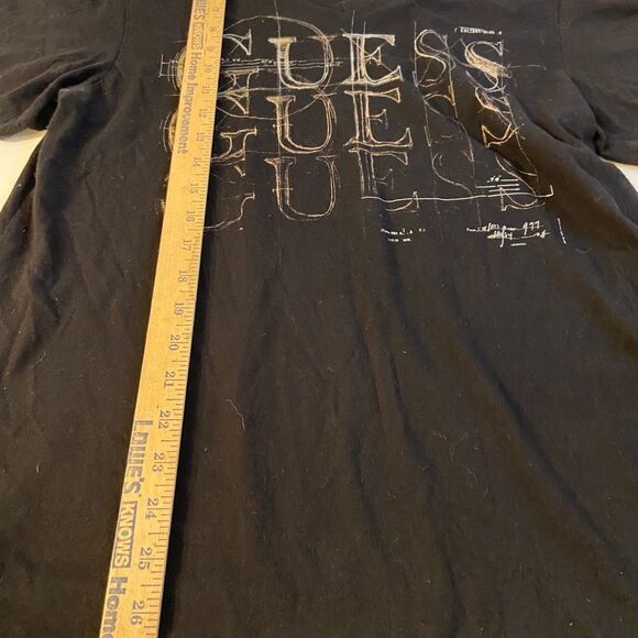 Guess Los Angeles large black t shirt top vneck spellout - Picture 3 of 4